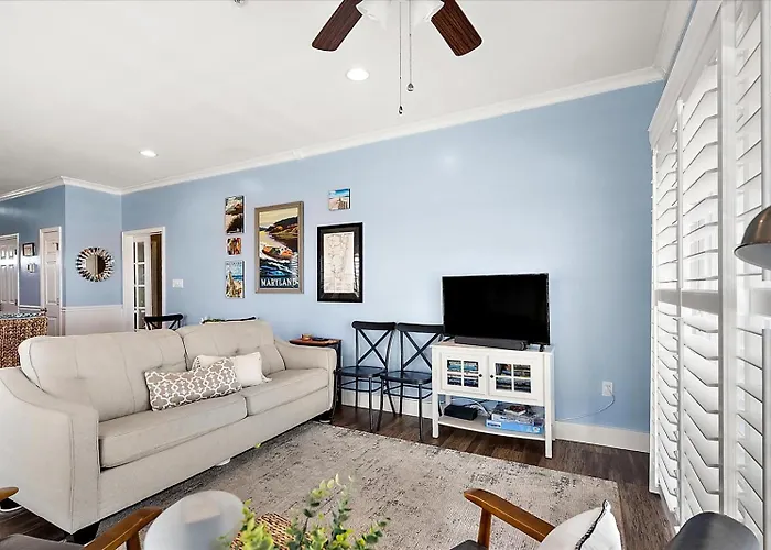2 Bedroom With Phenomenal Bay View! Ocean City