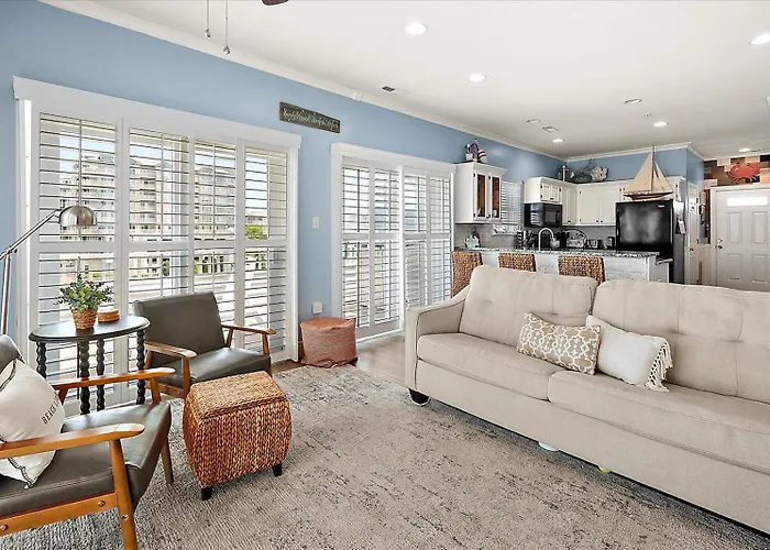2 Bedroom With Phenomenal Bay View! * Ocean City