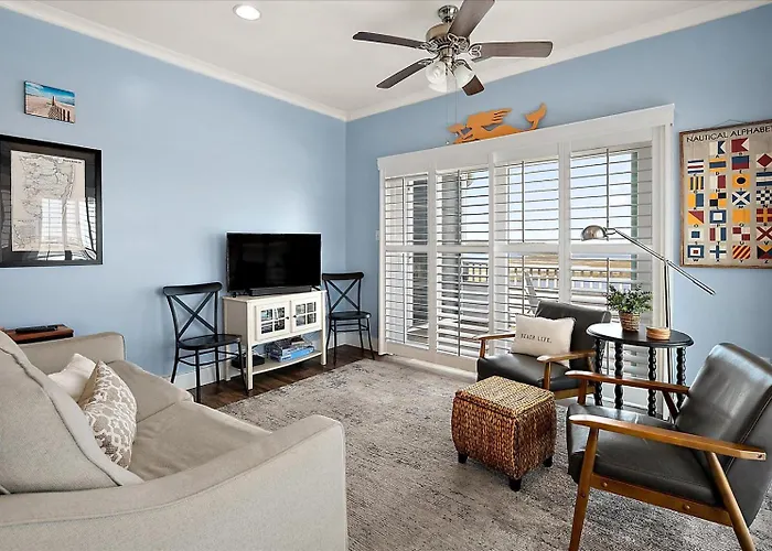 2 Bedroom With Phenomenal Bay View! Ocean City