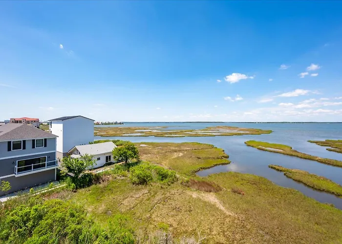 2 Bedroom With Phenomenal Bay View! Holiday home *