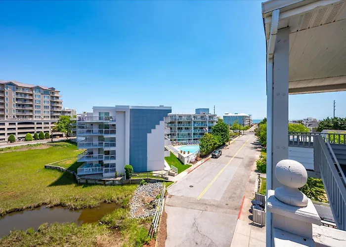 Holiday home 2 Bedroom With Phenomenal Bay View! Ocean City